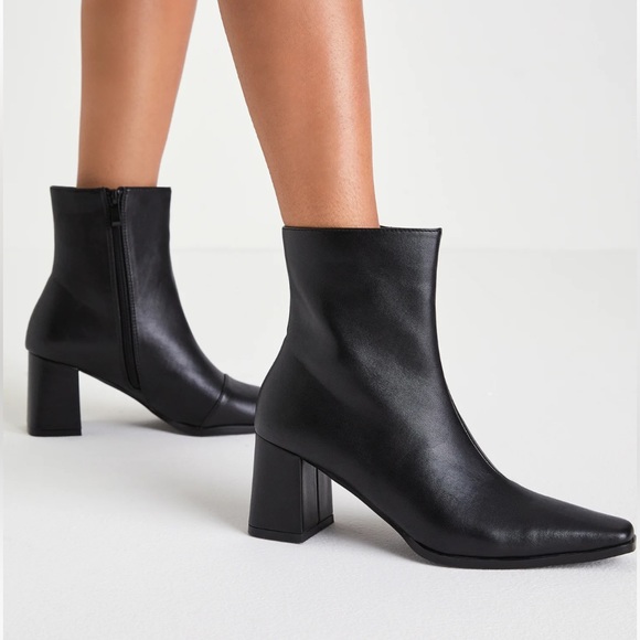 NWT Lulu’s Black Square Toe Heeled Ankle Boots - Picture 2 of 9